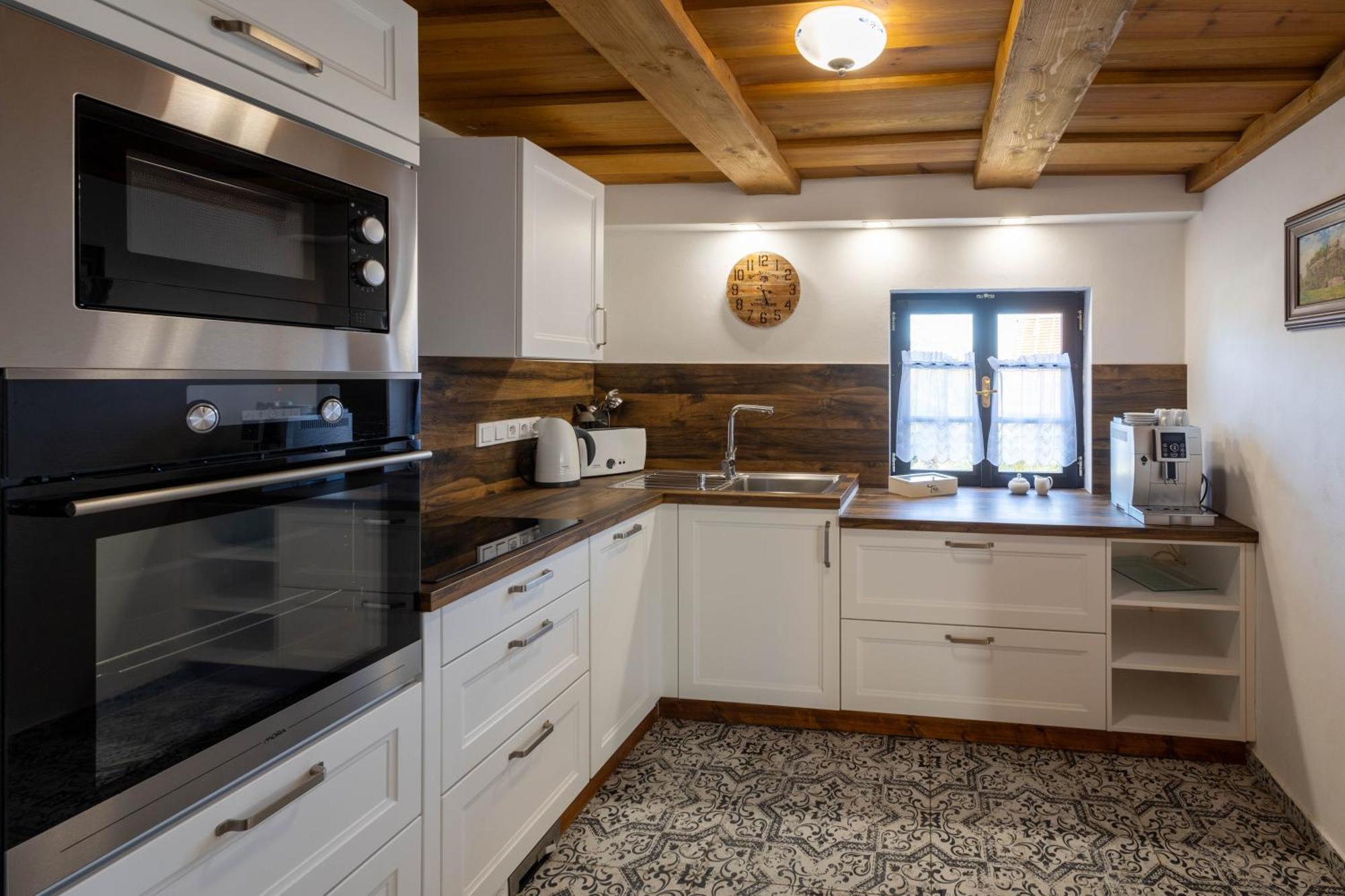 Luxusni Apartman S Krbem - Kunraticke Svycarsko Kunratice  Exterior foto